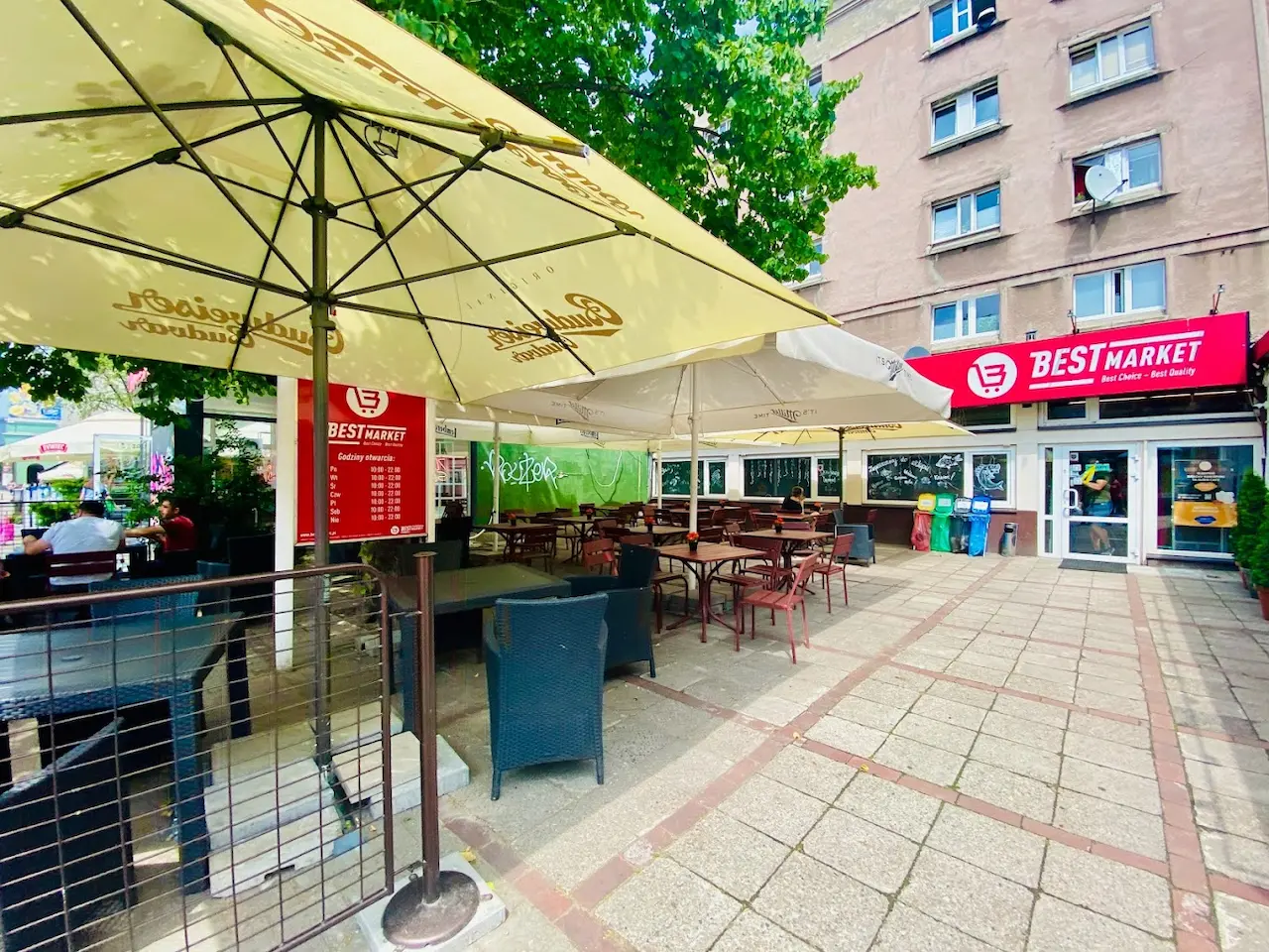 Warszawa (al. Jana Pawła II)