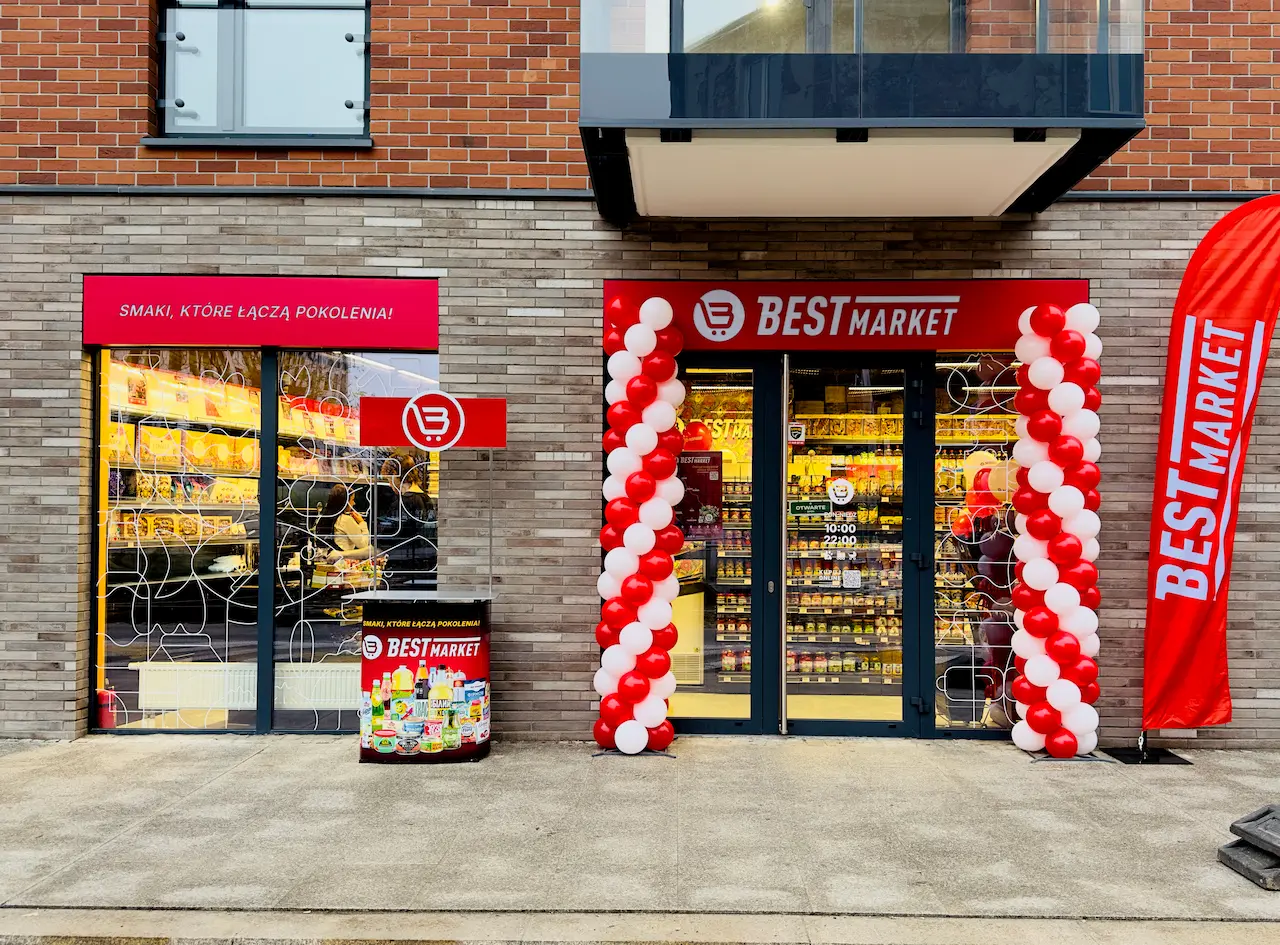 Warszawa (ul. Stefana Okrzei)